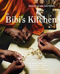 penguin In Bibi's Kitchen THE RECIPES AND STORIES OF GRANDMOTHERS FROM THE EIGHT AFRICAN COUNTRIES THAT TOUCH THE INDIAN OCEAN [A COOKBOOK] By HAWA HASSAN with Julia Turshen